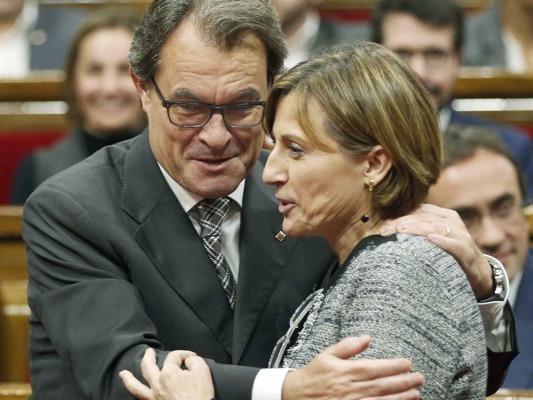 La elección de Forcadell, muy celebrada por un Artur Mas que espera la suya