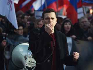 Ilya Yashin en una manifestación por la muerte de Borís Nemstov.