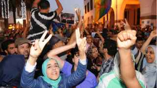 Marroquíes en las calles de Rabat el pasado domingo, indignados por la muerte de Mohcine Fikri.