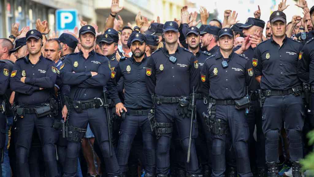 La Fiscalía vuelve a apuntar al delito de sedición al acusar al Govern de convocar manifestaciones "tumultuarias" 1-O-_Referendum_1_de_octubre-Carles_Puigdemont-Fiscalia-Tribunales_251487444_49106079_1024x576
