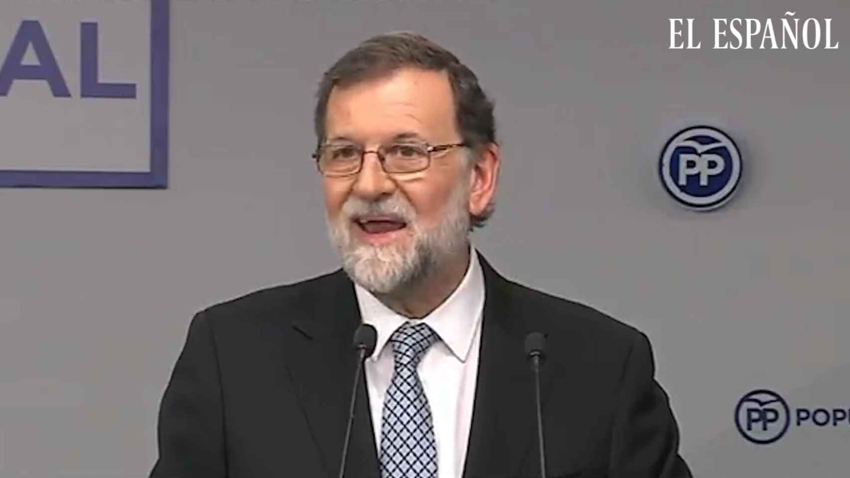 Rajoy anuncia que se va y propone la celebración de un Congreso Extraordinario