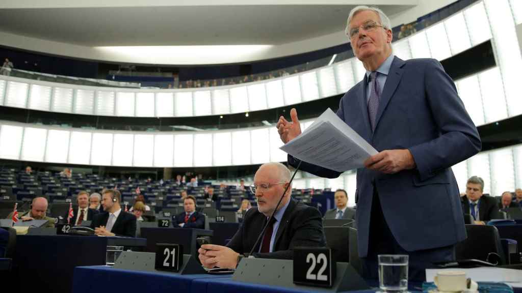 El negociador Michel Barnier, durante su discurso en la EurocÃ¡mara